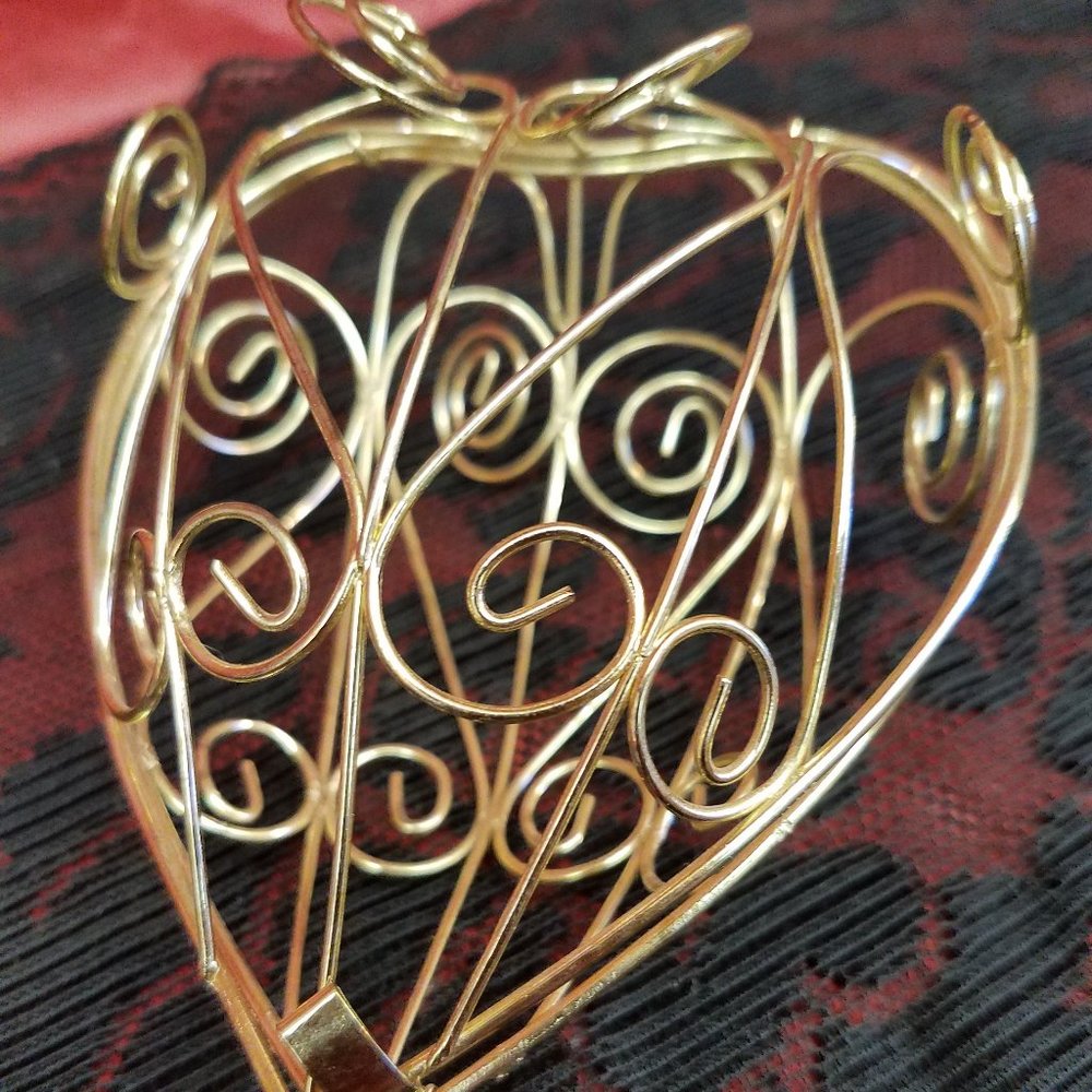 Heart Locket - potpourri holder